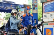 Giá các mặt hàng xăng dầu đồng loạt tăng mạnh khoảng 700 đồng/lít