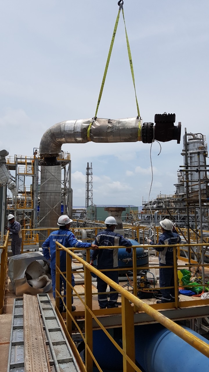 ban linh nguoi tho xay lap dau khi