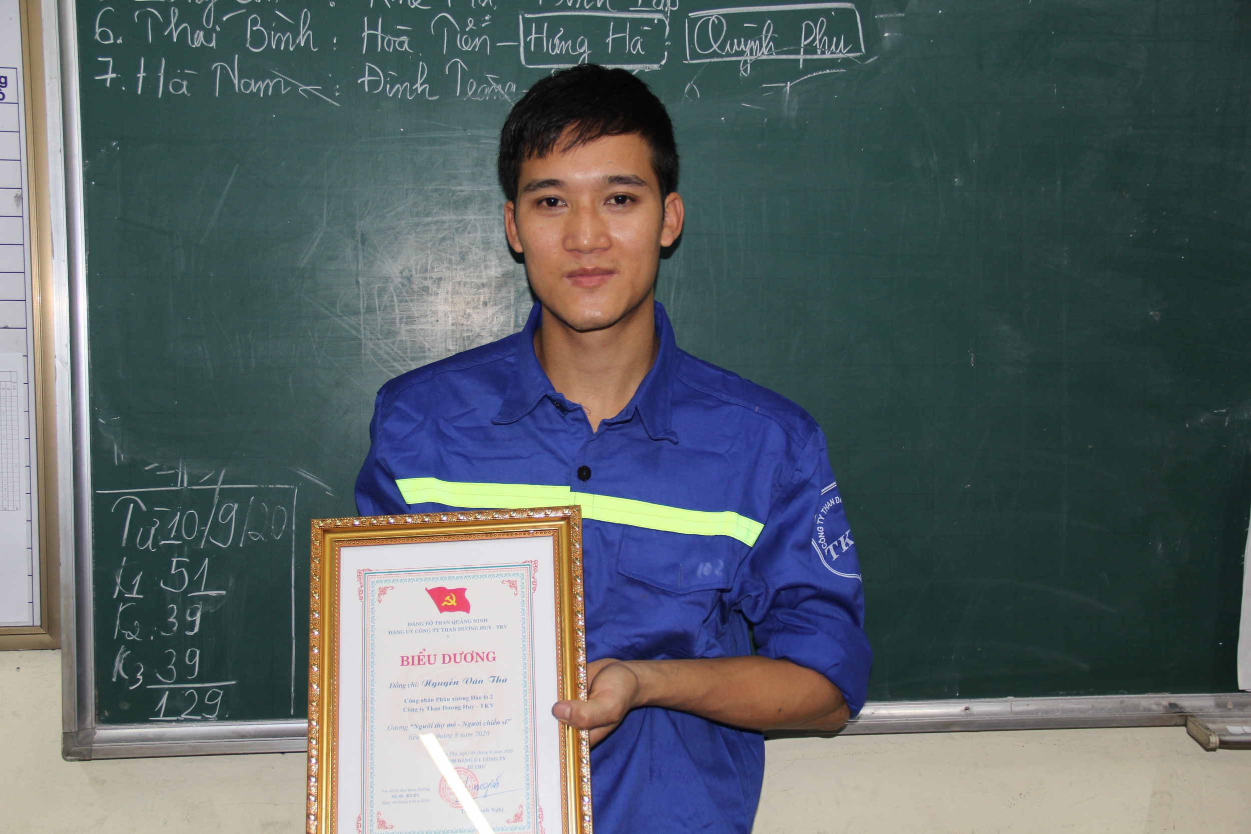 Thợ mỏ Nguyễn Văn Thà: “Yêu nghề, nghề sẽ không phụ mình”