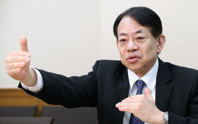 adb-thu-hep-khoang-cach-so-tang-truong-cong-bang