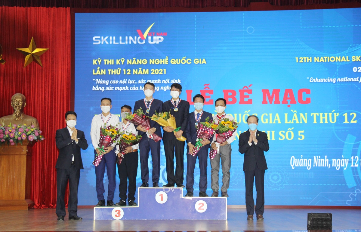 Thợ mỏ TKV đạt 18 huy chương tại Kỳ thi Kỹ năng nghề Quốc gia lần thứ 12 năm 2021