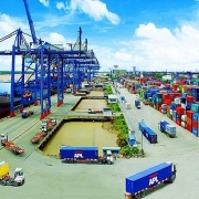 Tin tức kinh tế ngày 20/2: Xuất khẩu giảm tốc trong nửa đầu tháng 2