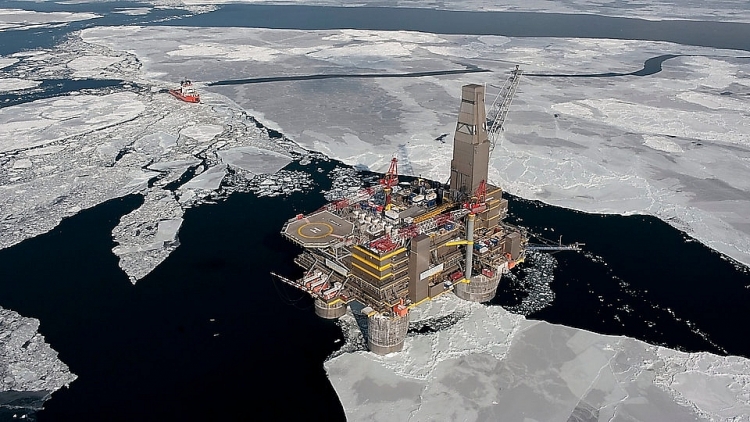 cong ty svitzer thuoc hang maersk gia han hop dong van tai cho du an lng sakhalin 2