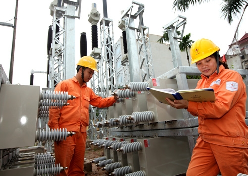 Tin tức kinh tế ngày 8/4: Năm 2022, không tăng giá điện Lộ trình áp dụng thí điểm cách tính giá điện 2 thành phần