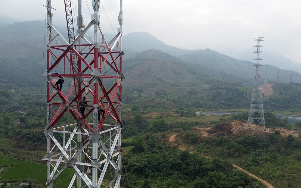Tăng tốc để đưa Dự án đường dây 220kV Lào Cai - Bảo Thắng về đích trong tháng 4