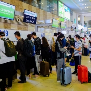 Tin tức kinh tế ngày 10/5: Hành khách bay quốc tế tăng mạnh