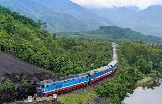 Hoàn chỉnh kế hoạch, chính sách, giải pháp và nguồn lực thực hiện Quy hoạch mạng lưới đường sắt