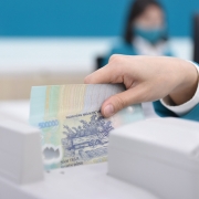 Tin tức kinh tế ngày 13/9: Lãi suất liên ngân hàng “lập đỉnh” trong vòng 10 năm