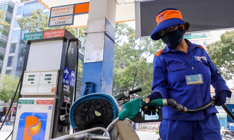 Tin tức kinh tế ngày 14/9: Đề xuất giảm 10% thuế các mặt hàng chế phẩm xăng