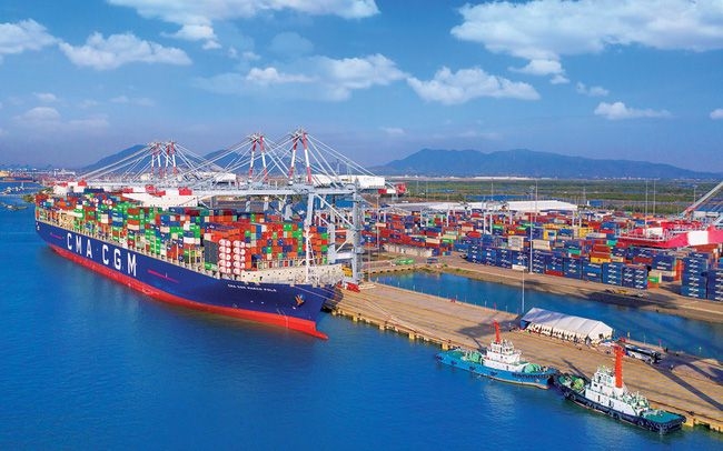 Tin tức kinh tế ngày 22/10: Việt Nam dự kiến xuất siêu trên 10 tỷ USD trong năm nay