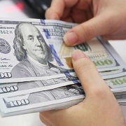 Tin tức kinh tế ngày 24/10: Giá USD ngân hàng tăng kịch trần