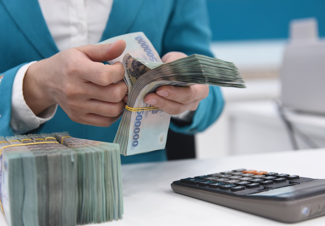Lãi suất huy động lại tiếp tục “nhảy múa”