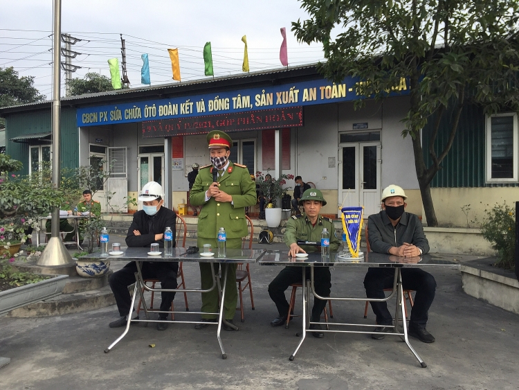 Than Cọc Sáu tổ chức thực tập chữa cháy năm 2021 tại Phân xưởng sửa chữa ôtô