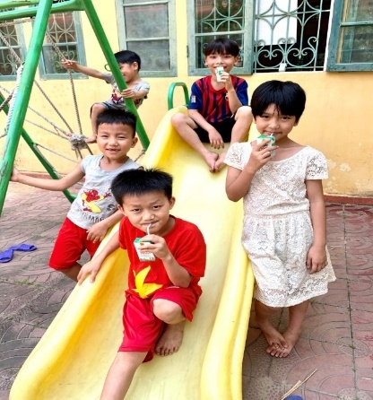 Món quà “bất ngờ” từ Vinamilk đến với các em nhỏ có hoàn cảnh khó khăn giữa ngày hè giãn cách