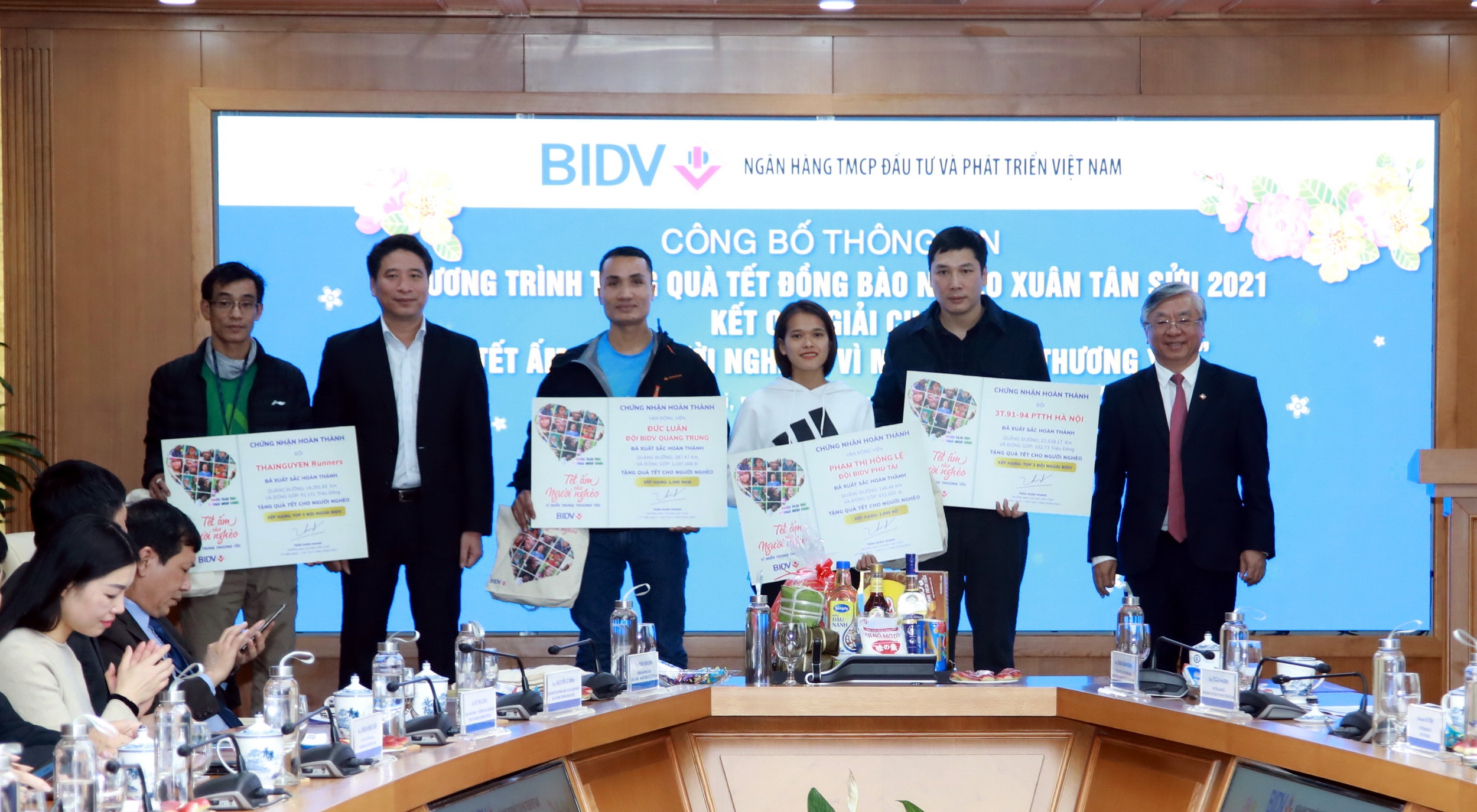 BIDV dành 30 tỷ đồng tặng quà tết cho người nghèo