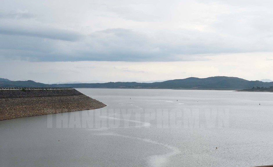 Nét đẹp trên Nhà máy thủy điện Ialy