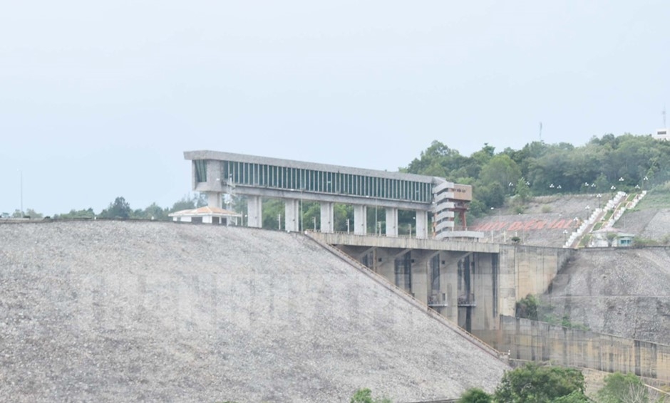 Nét đẹp trên Nhà máy thủy điện Ialy