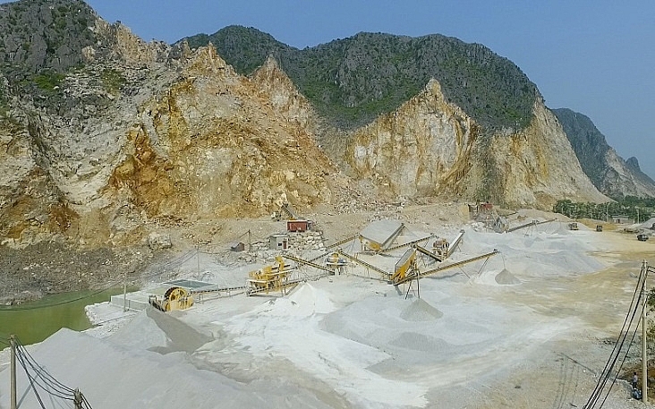 thanh hoa cong ty ha lien bi xu phat truy thu gan 900 trieu dong doi voi cac hanh vi vi pham khai thac khoang san