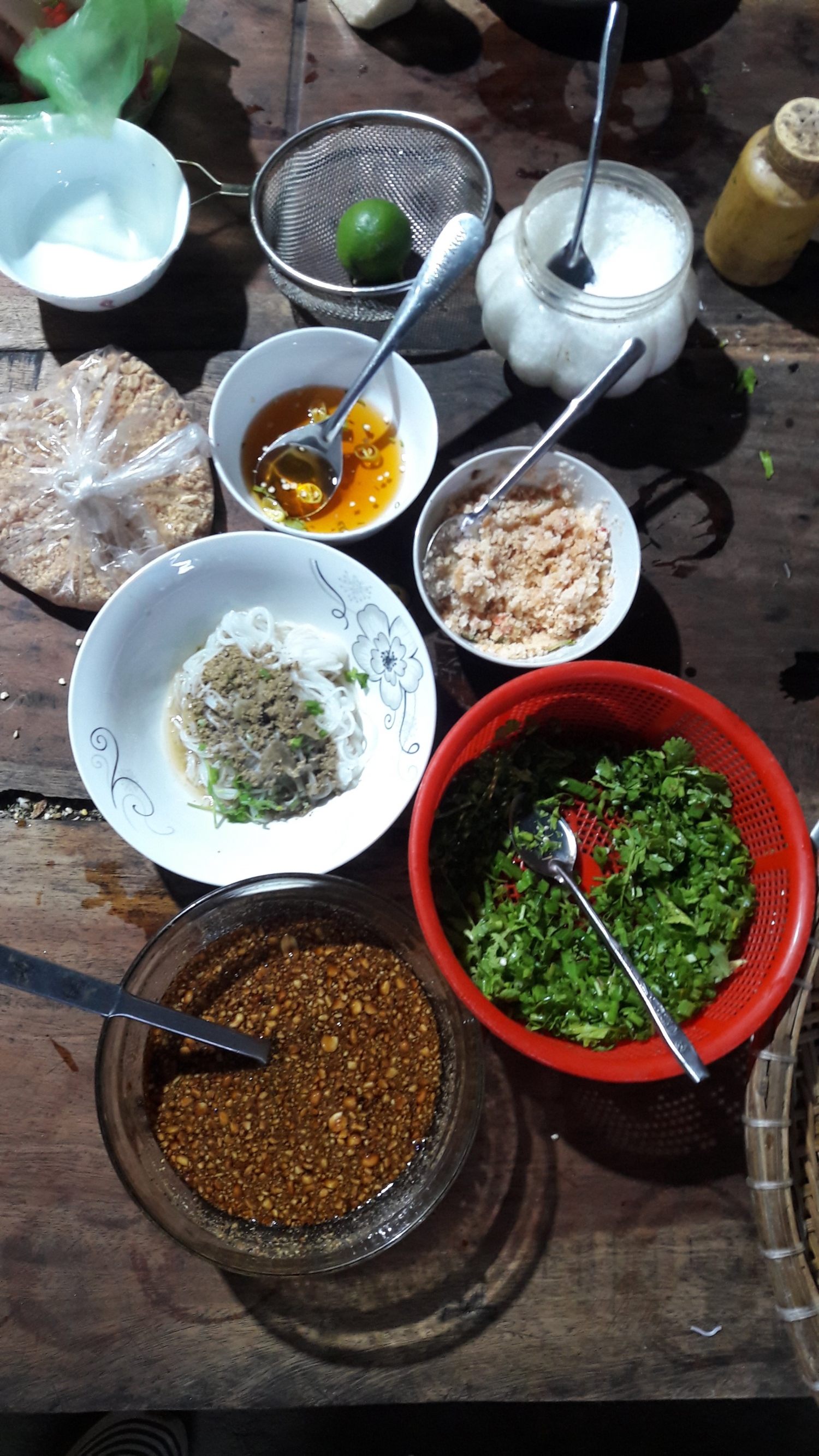 Thơm ngon bún rạm, bún tôm Phù Mỹ