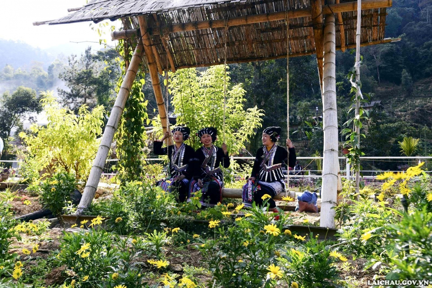 Đến bản Thẳm - Tam Đường trải nghiệm nhiều nét văn hóa độc đáo Đến bản Thẳm - Tam Đường trải nghiệm nhiều nét văn hóa độc đáo