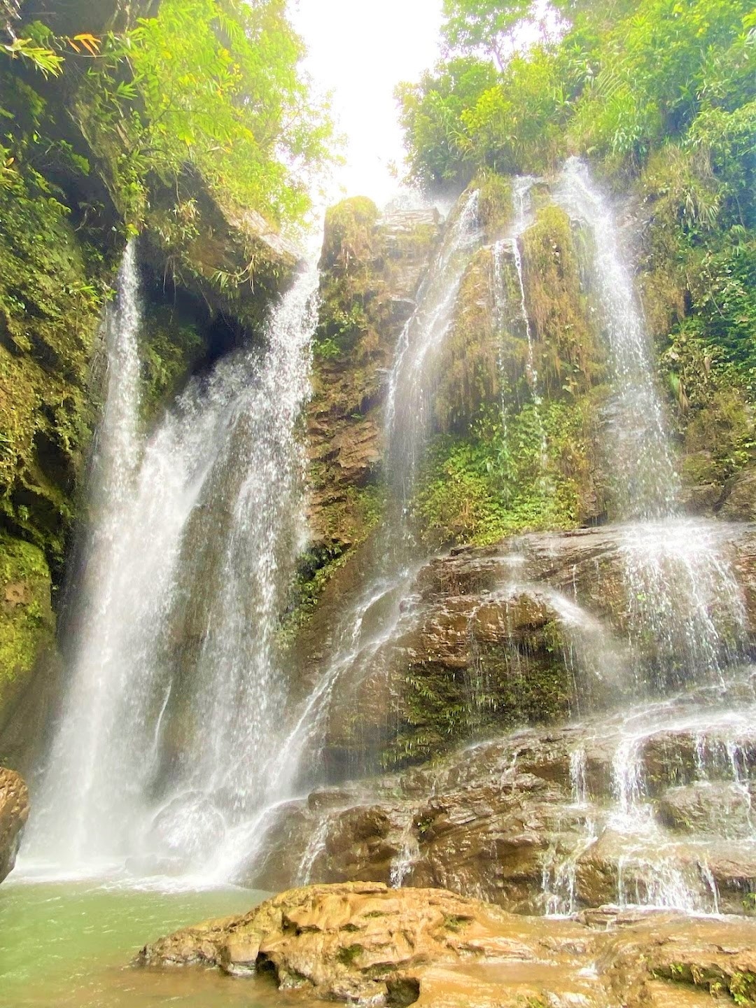 Top 8 thác nước đẹp không thể bỏ qua ở Hà Giang