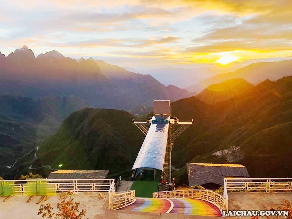 Cầu kính Rồng Mây Lai Châu - Điểm đến lý tưởng Cầu kính Rồng Mây Lai Châu - Điểm đến lý tưởng