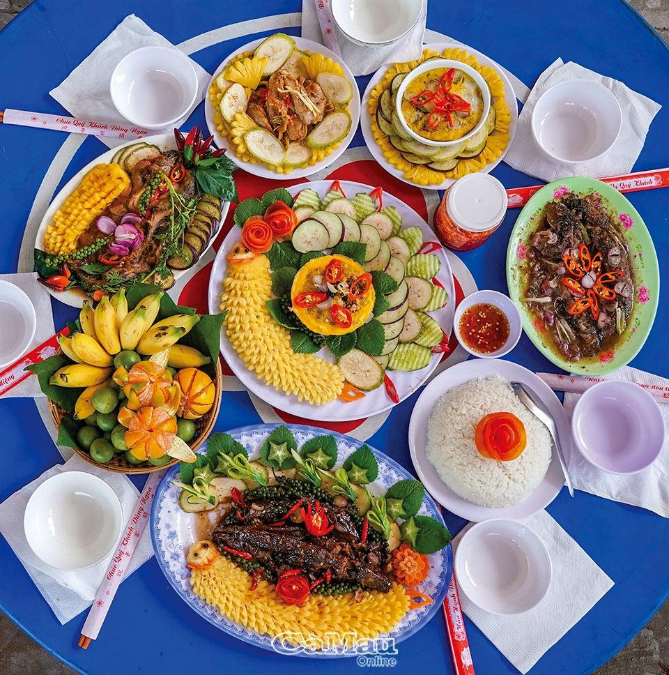 Món ngon từ cá lóc đồng U Minh Hạ Món ngon từ cá lóc đồng U Minh Hạ