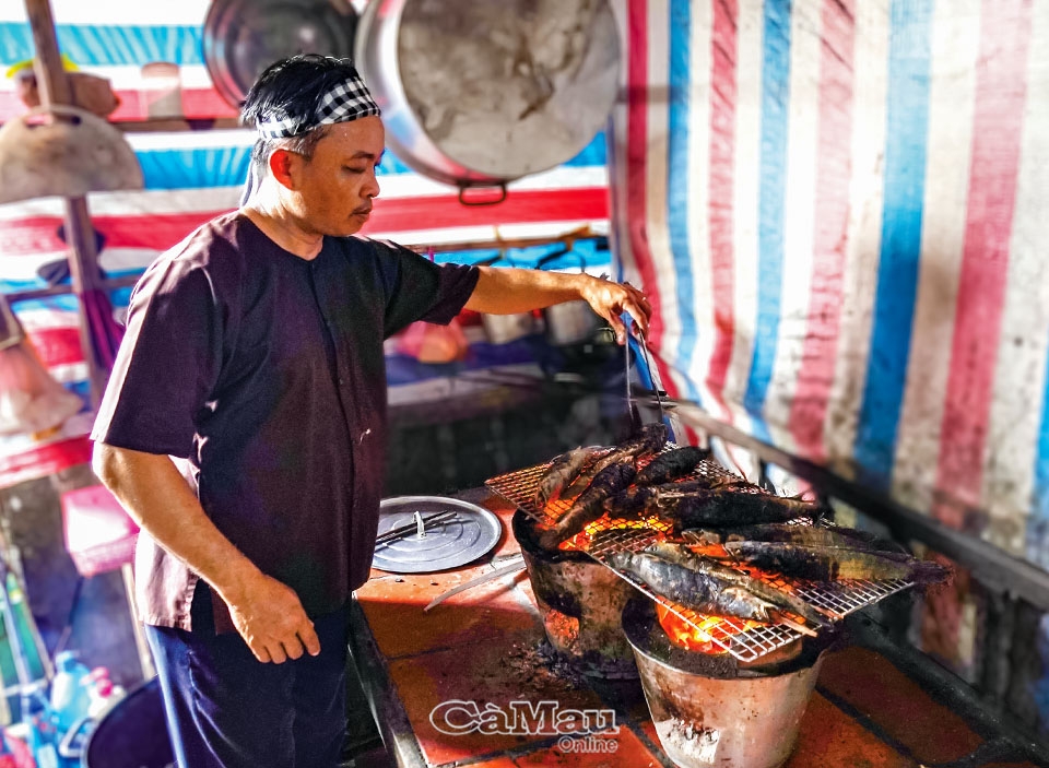 Món ngon từ cá lóc đồng U Minh Hạ Món ngon từ cá lóc đồng U Minh Hạ