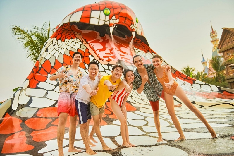 top 5 trai nghiem the gioi khien gioi tre me man tai cong vien chu de lon nhat viet nam