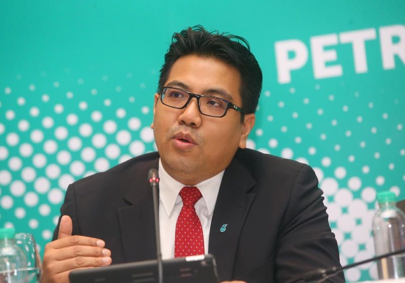 petronas thong bao thay doi chu tich va giam doc dieu hanh