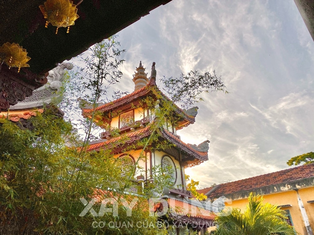 Chùa Long Sơn - Không gian thiền tịnh giữa lòng phố biển