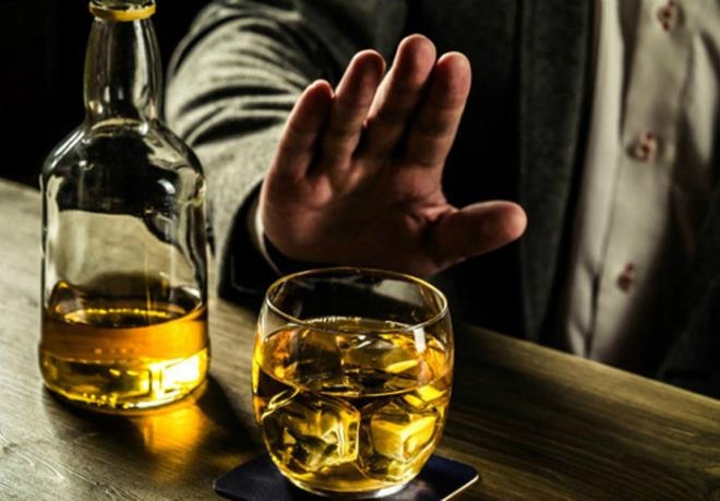 Trước và sau khi tiêm vaccine Covid-19 nên ăn gì, kiêng gì?