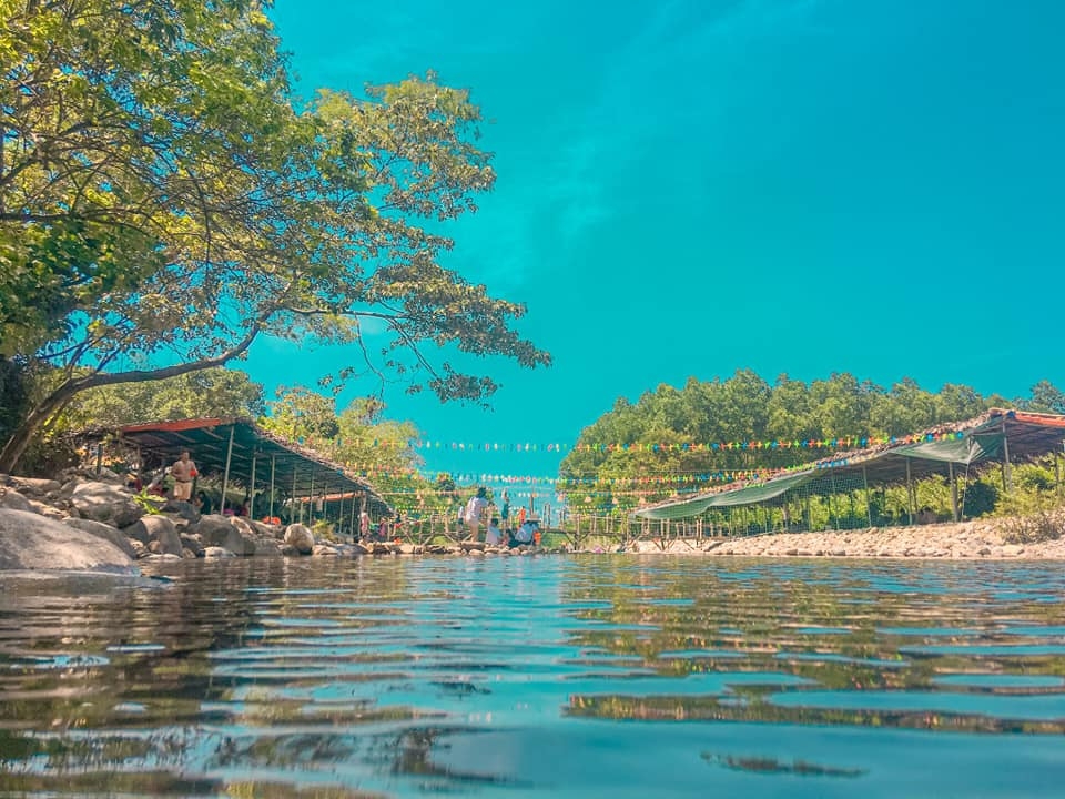 Suối Khe Su - Hồ Điệp quán