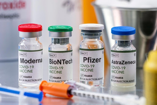 Chính phủ Anh và Séc viện trợ vaccine phòng COVID-19 cho Việt Nam