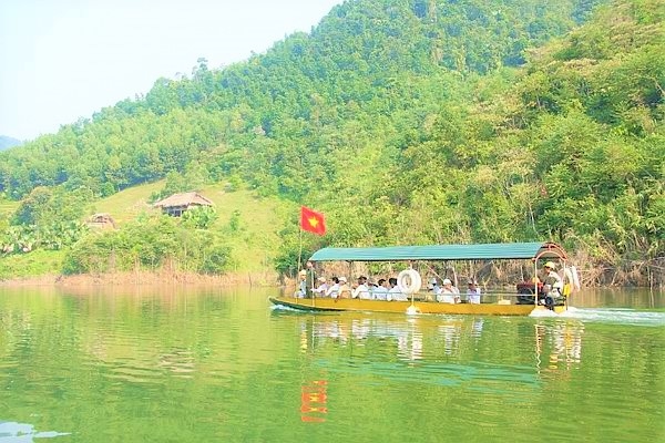 Hồ thủy điện sông Chừng - Điểm dừng chân lý tưởng