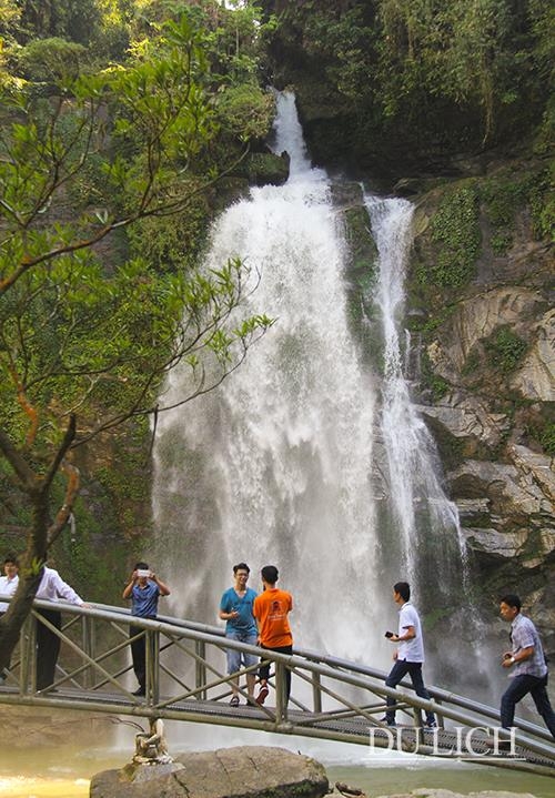 Trải nghiệm thú vị nơi Thác Tiên - Đèo Gió