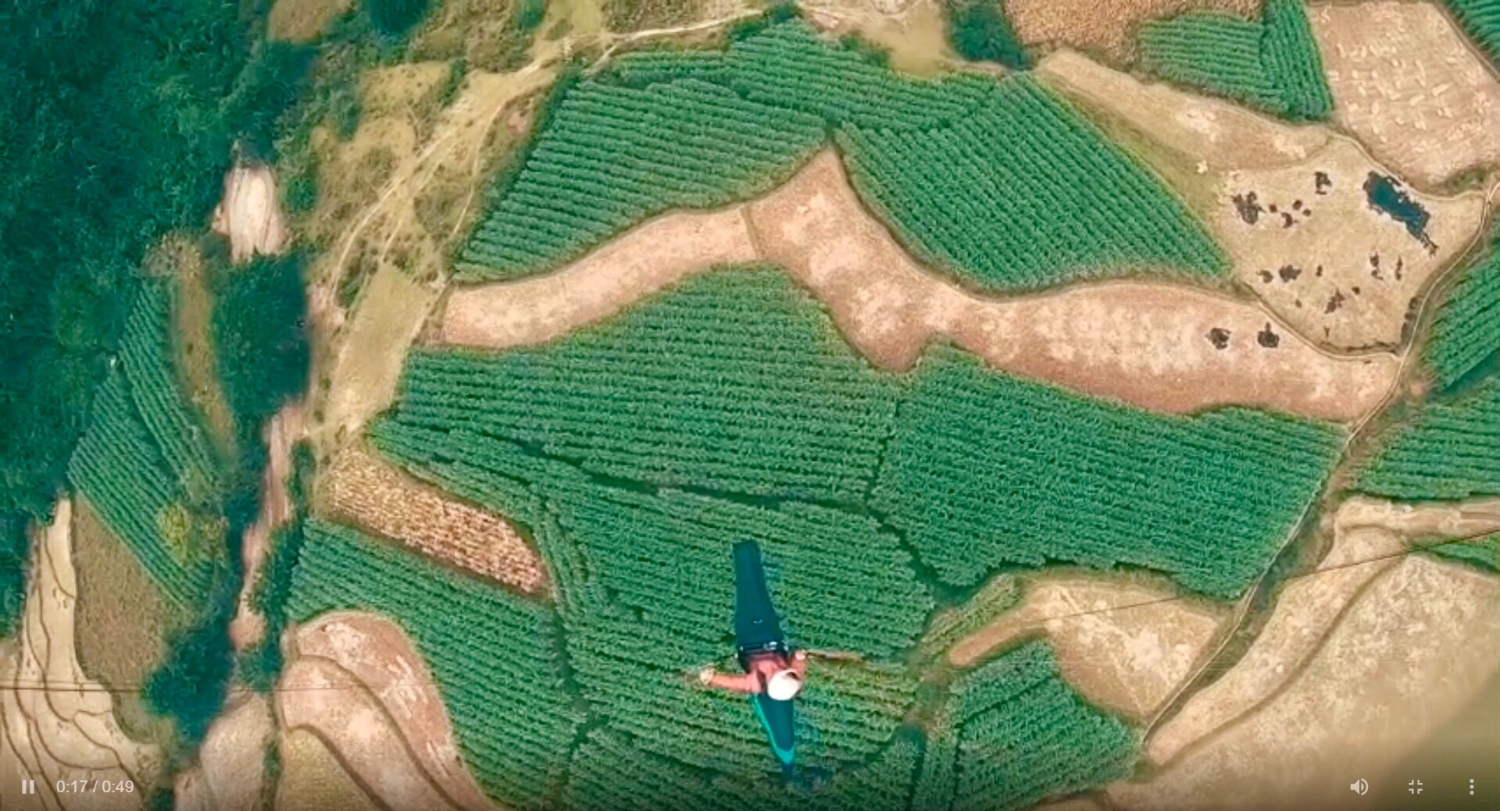 Bay dù lượn chiêm ngưỡng di sản Công viên địa chất toàn cầu UNESCO Non nước Cao Bằng