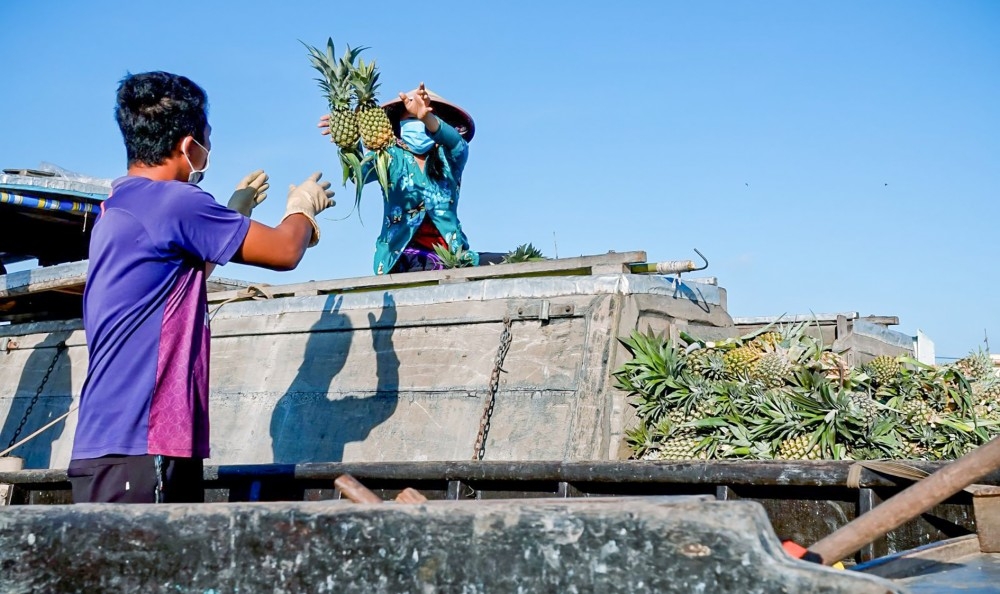 Chợ nổi Cái Răng “vui trở lại”