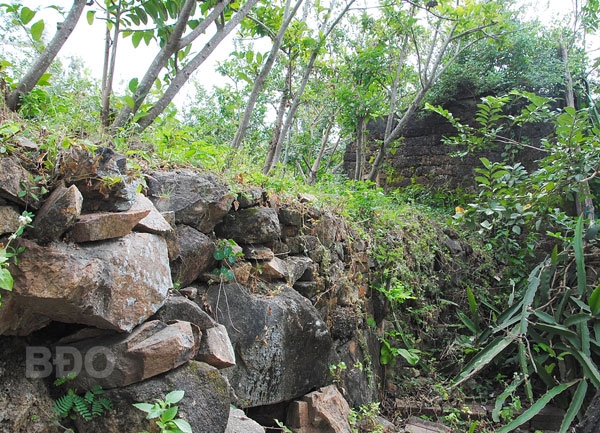 Hải Minh - Nghe sóng ru, nghe đá hát