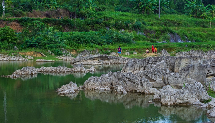 Bó Kheo - Hồ nước độc đáo của Văn Quan