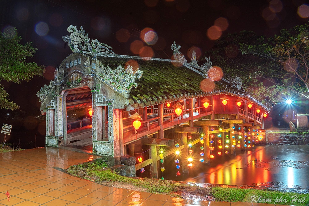 Cầu ngói Thanh Toàn