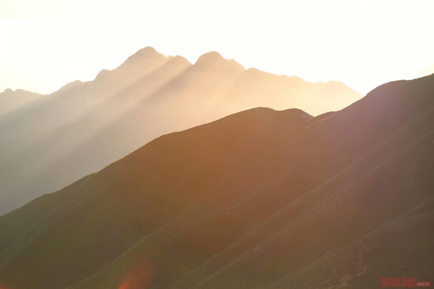 Tà Chì Nhù, cung đường chinh phục nóc nhà Yên Bái