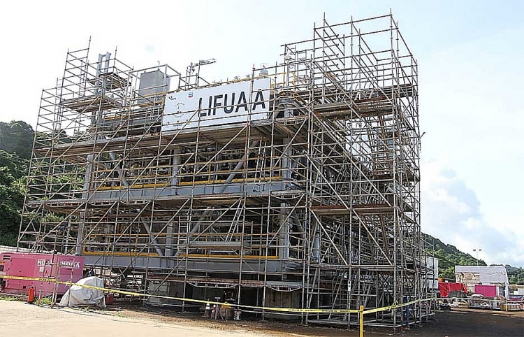 Angola lần đầu xây lắp giàn khoan dầu khí ở trong nước