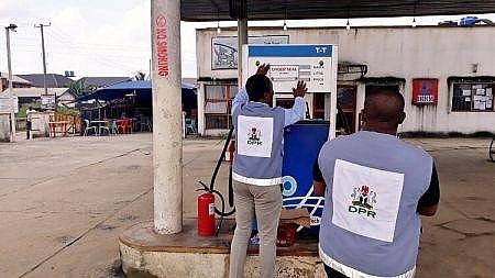 Nigeria đóng cửa 11 nhà máy khí hoá lỏng trái phép