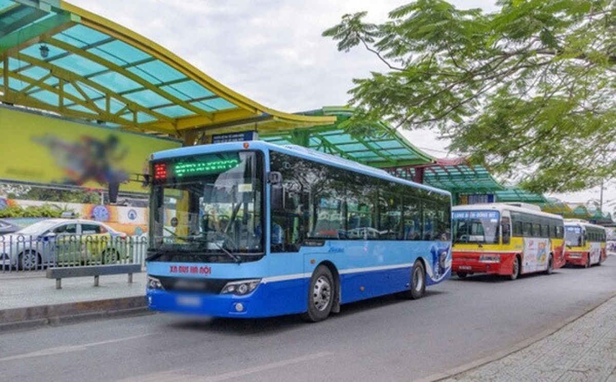 Người dân Hà Nội sắp dễ dàng tiếp cận xe buýt? Người dân Hà Nội sắp dễ dàng tiếp cận xe buýt?