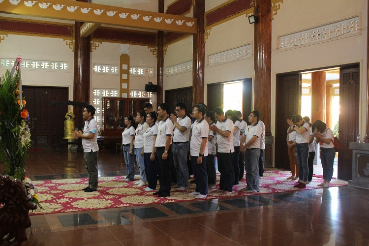 Đảng ủy PVU tổ chức hành trình về nguồn, dâng hương Đài tưởng niệm Anh hùng liệt sỹ Võ Thị Sáu