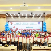 doan thanh nien pvmtc va pvu hien mau vi cong dong