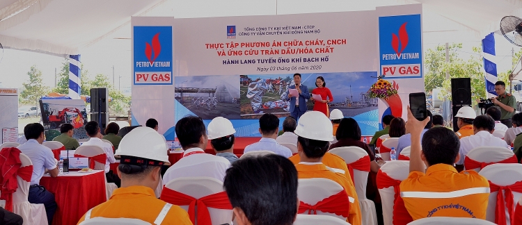 KĐN tổ chức thành công diễn tập PCCC&CHCN ƯCTD&HC trên hành lang tuyến ống dẫn khí Bạch Hổ kdn to chuc thanh cong dien tap pcccchcn uctdhc tren hanh lang tuyen ong dan khi bach ho