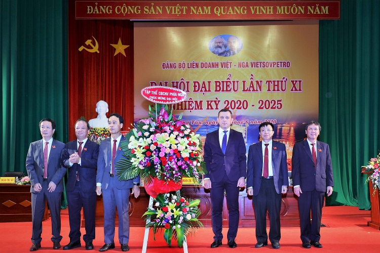 Đẩy mạnh tìm kiếm, thăm dò và mở rộng vùng hoạt động, sử dụng tối ưu các nguồn lực để phát triển bền vững day manh tim kiem tham do va mo rong vung hoat dong su dung toi uu cac nguon luc de phat trien ben vung