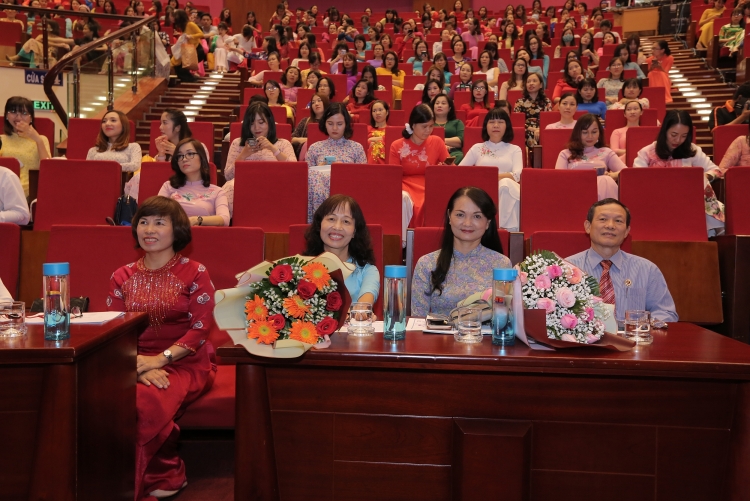Phụ nữ Vietsovpetro lan toả yêu thương – Hạnh phúc, tự tin, tỏa sáng Phụ nữ Vietsovpetro hạnh phúc, tự tin tỏa sáng